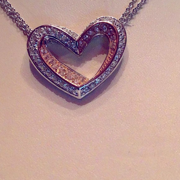 New Two Toned Heart Pendant Necklace - Picture 3 of 4